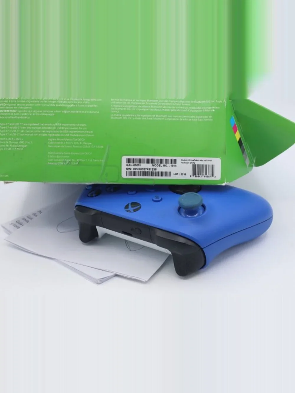 Microsoft Xbox Wireless Controller - Blue Model 1914